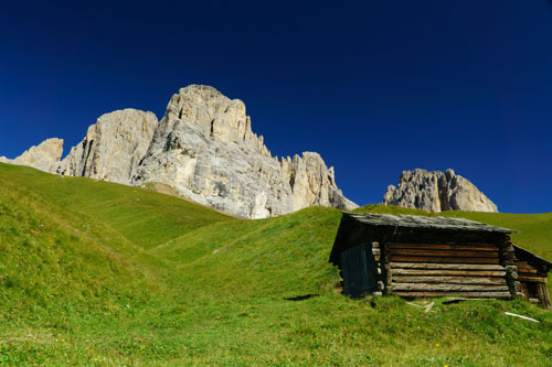 Mountains-blue-sky